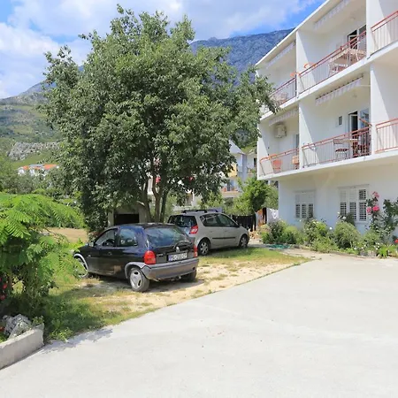 6695a Tučepi