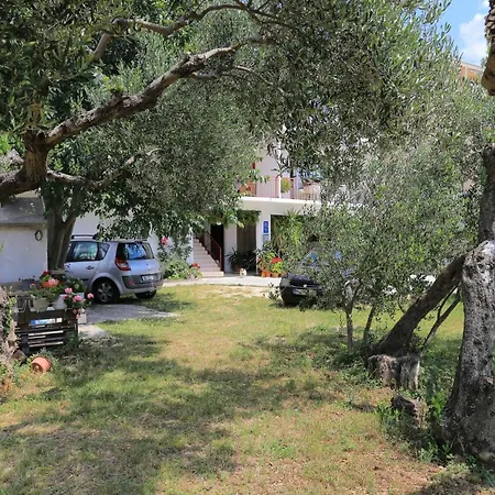 6695a Tucepi