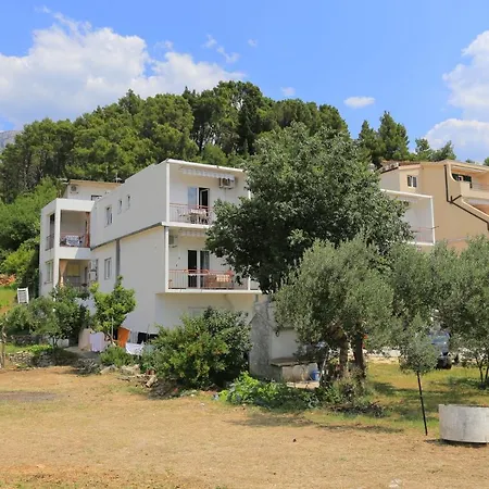 6695a Apartment *